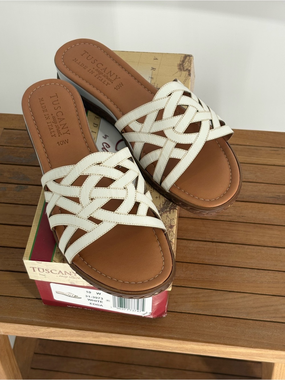 New TUSCANY White EDDA Woven Slide Sandals - Women's SIZE 10W